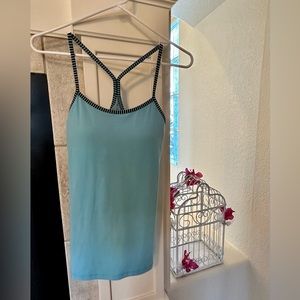 Lululemon flow Y shirt size 6